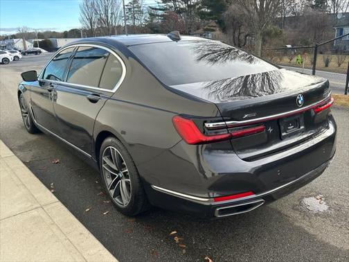 2021 BMW 750 i xDrive