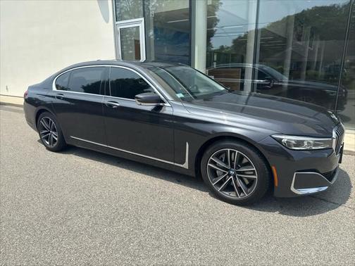 2021 BMW 750 i xDrive