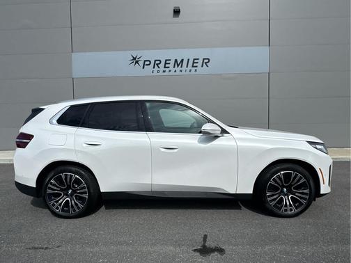 Mineral White Metallic 2025 BMW X3 30 xDrive