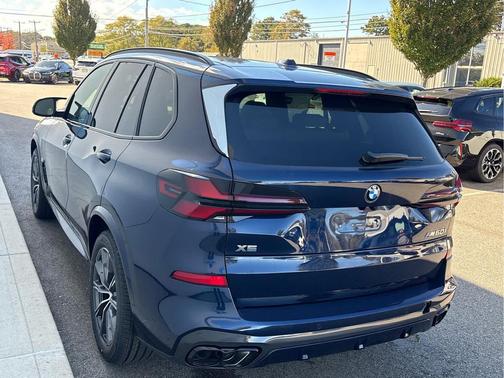 2026 BMW X5 M60i