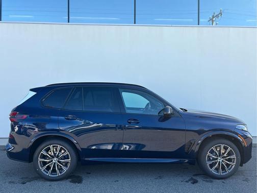 2026 BMW X5 M60i