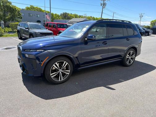 Tanzanite Blue II Metallic 2026 BMW X7 xDrive40i