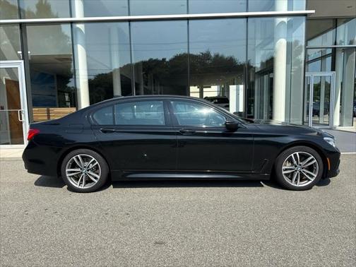 2018 BMW 750 i xDrive