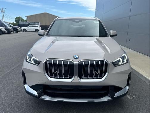 Dune Grey Metallic 2026 BMW X1 xDrive28i
