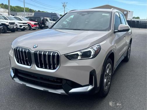 Dune Grey Metallic 2026 BMW X1 xDrive28i