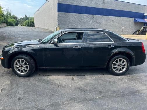 2007 Chrysler 300C Base
