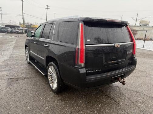 2016 Cadillac Escalade Platinum