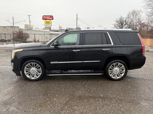 2016 Cadillac Escalade Platinum