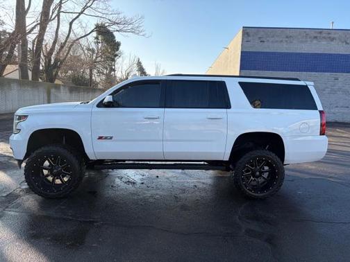 2019 Chevrolet Suburban LT