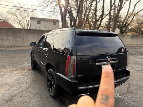 2012 Cadillac Escalade Premium