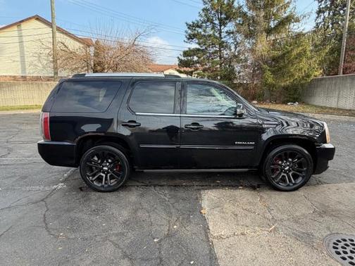 2012 Cadillac Escalade Premium
