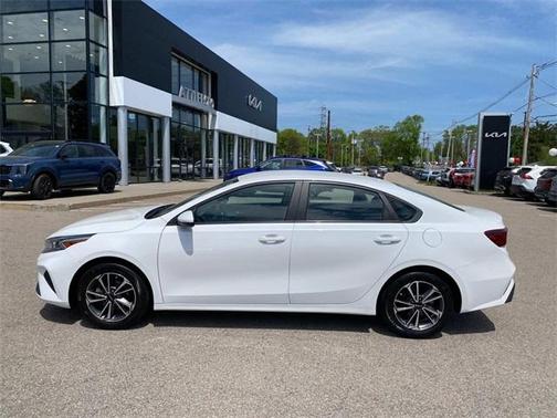 2022 Kia Forte LXS