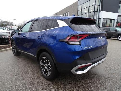 2024 Kia Sportage EX