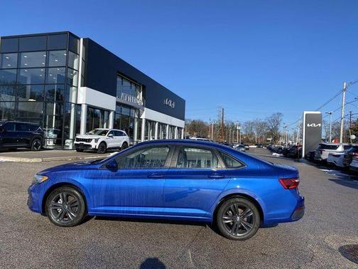 2024 Volkswagen Jetta 1.5T SE