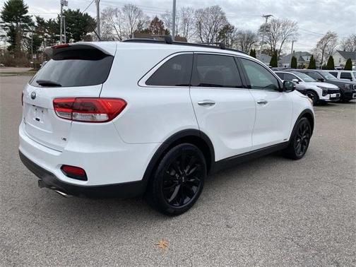 2019 Kia Sorento S