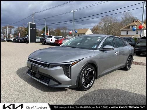 2025 Kia K4 EX