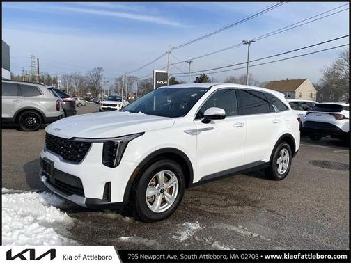 2025 Kia Sorento LX