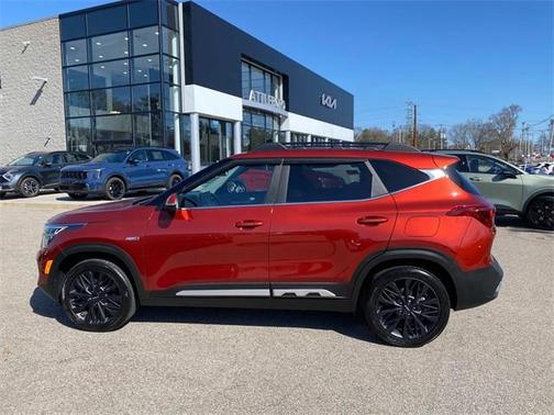 2022 Kia Seltos Nightfall