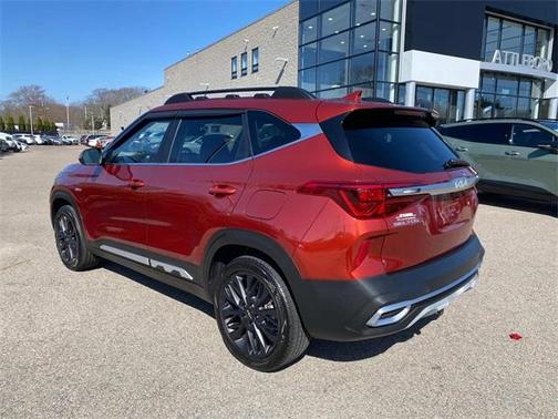 2022 Kia Seltos Nightfall
