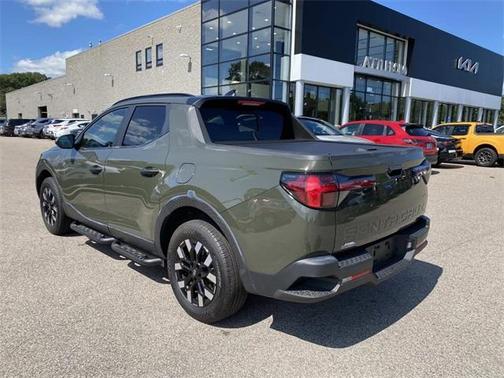 2025 Hyundai SANTA CRUZ SEL Activity