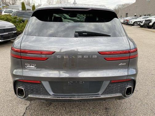 2022 Genesis GV70 2.5T