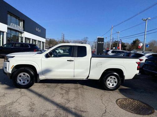 2024 Nissan Frontier S