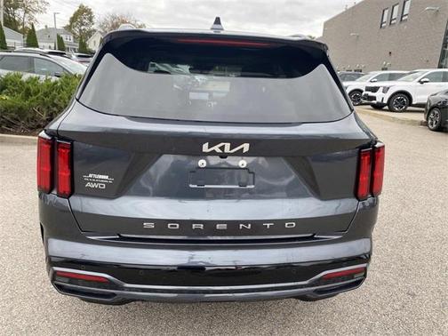 2022 Kia Sorento SX