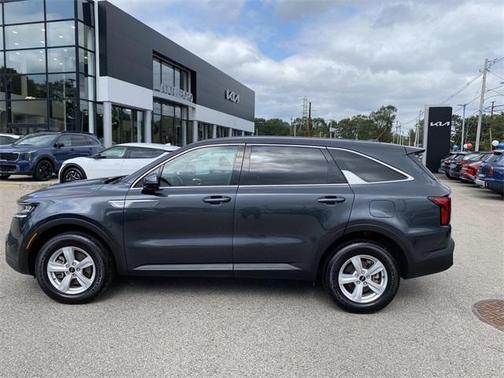 2023 Kia Sorento LX