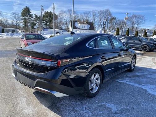 2025 Hyundai SONATA SE