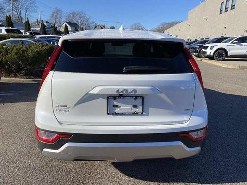 2025 Kia Niro LX