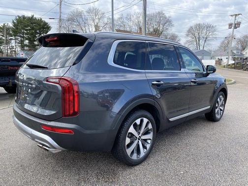 2022 Kia Telluride S