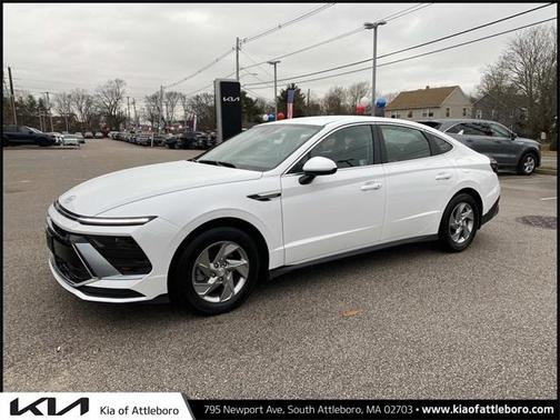 2025 Hyundai SONATA SE