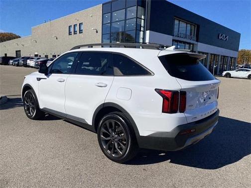 2022 Kia Sorento X-Line EX
