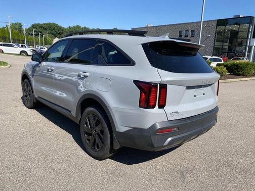 Wolf Gray 2023 Kia Sorento X-Line S