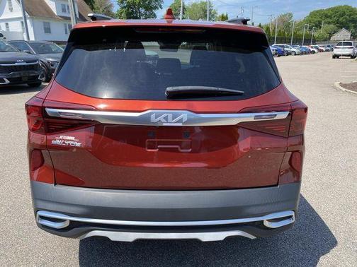 Mars Orange 2023 Kia Seltos S