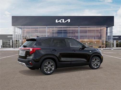 2025 Kia Seltos LX