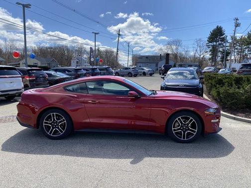 2021 Ford Mustang EcoBoost