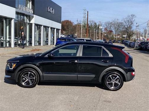 2024 Kia Niro EX