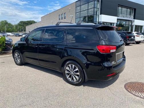 2017 Kia Sedona SX