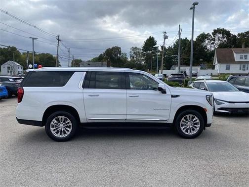 2023 GMC Yukon XL SLT