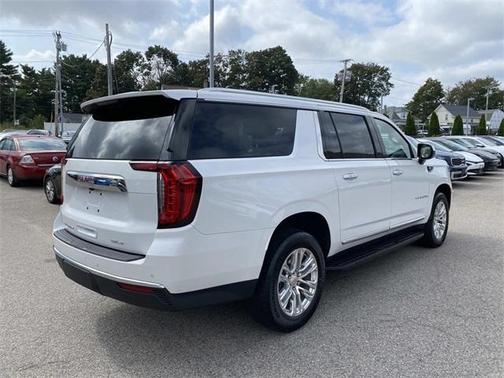 2023 GMC Yukon XL SLT