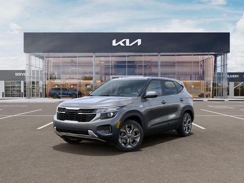 Gray 2026 Kia Seltos LX