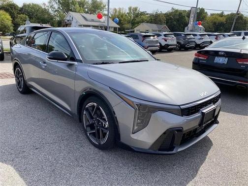 2025 Kia K4 GT-Line