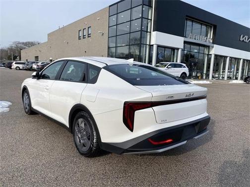 2025 Kia K4 LX