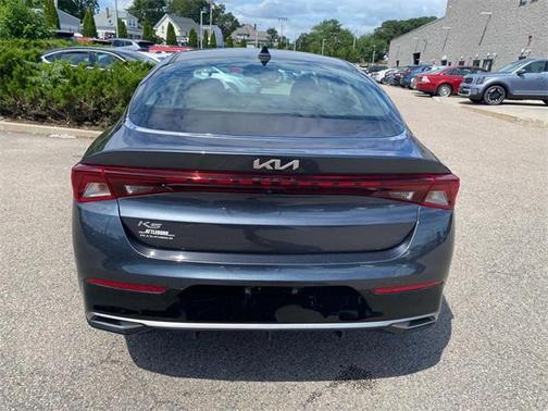 2022 Kia K5 LXS