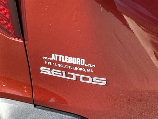 2025 Kia Seltos S