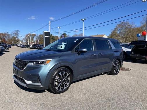 2024 Kia Carnival EX