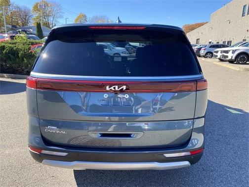 2024 Kia Carnival EX