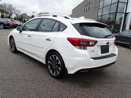 Photo 3 of 39 of 2020 Subaru Impreza Limited