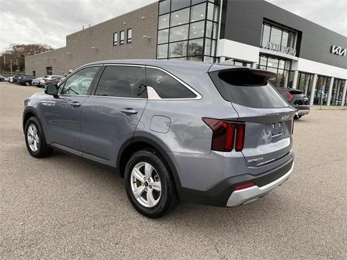 2025 Kia Sorento LX